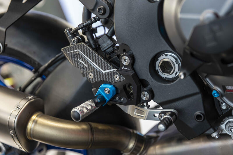 R Version Rear Sets for Yamaha Nero